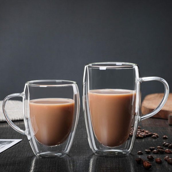 Doppelwandiger Becher aus Borosilikatglas